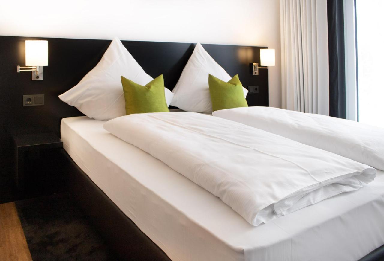 AE Hotel Rennertehausen Buitenkant foto