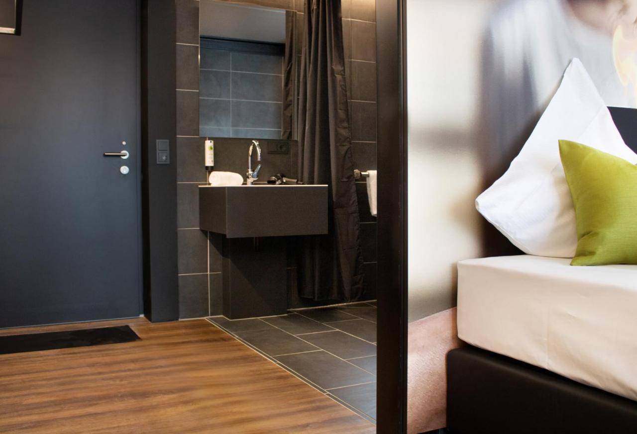 AE Hotel Rennertehausen Buitenkant foto